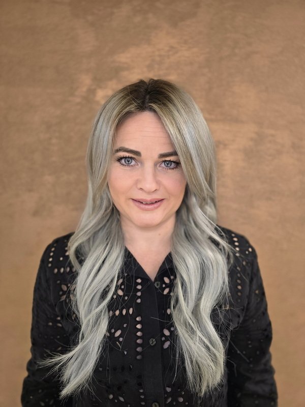 Laura Tschaggelar — Inhaberin und Salon-Leitung Hair Fashion